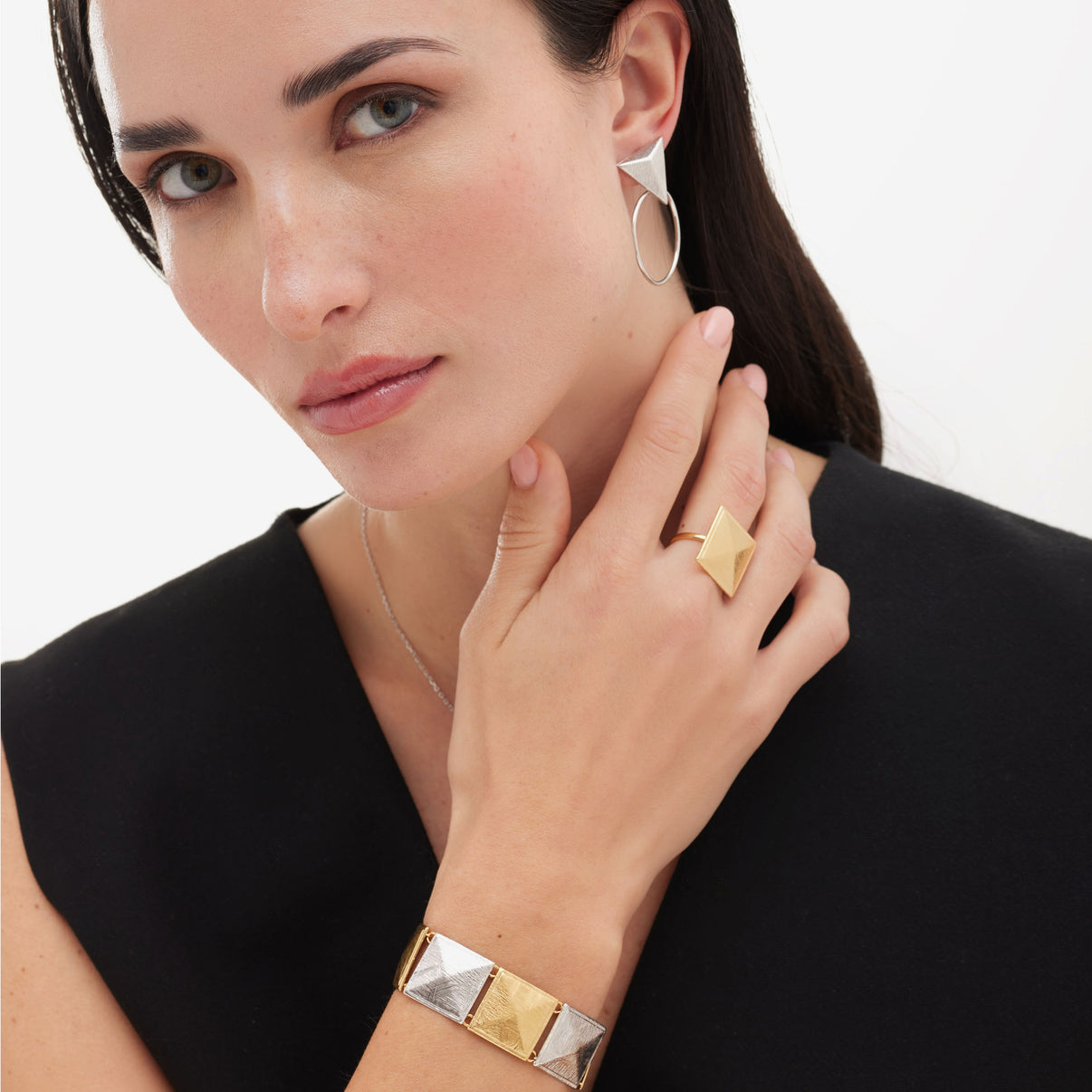 Anello Victoria Cruz - GOOD MORNING